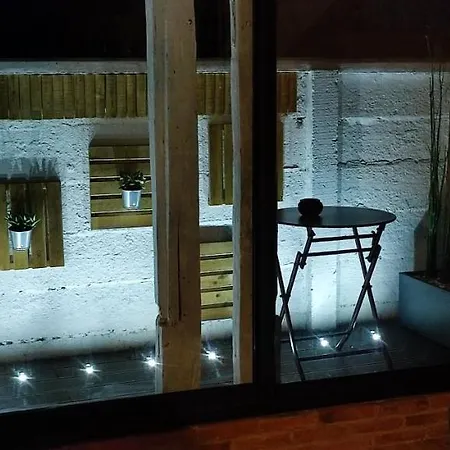 Le Tapissier Au Coeur Du Bouchon Apartamento